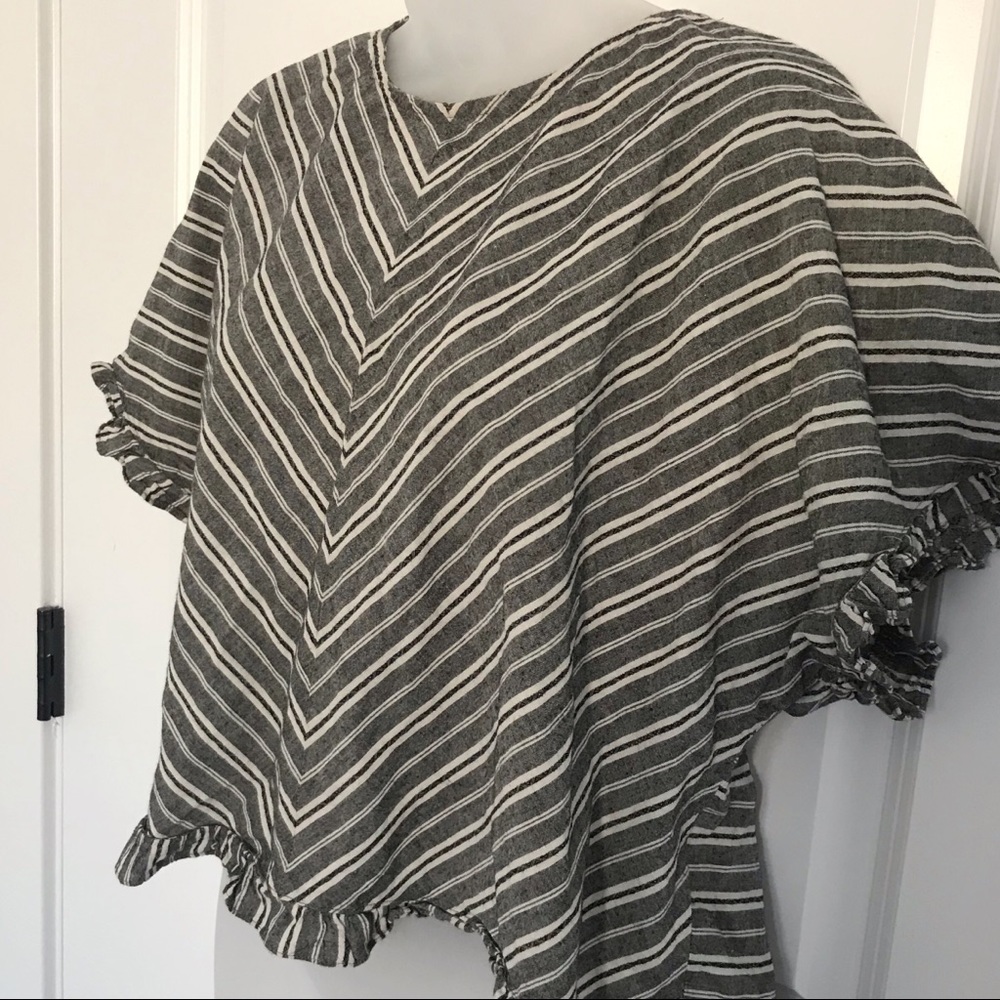 A New Day Top Womens Large Gray Striped Crop